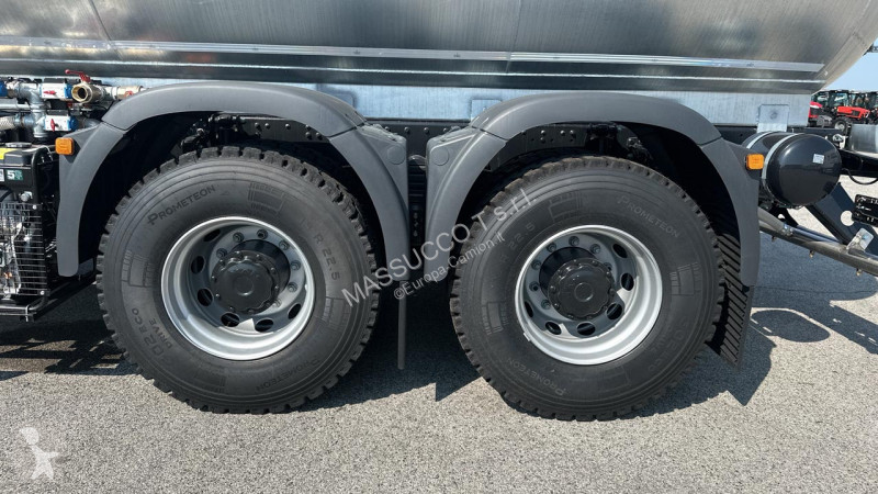 Camión MAN TGS 33.520 6X6