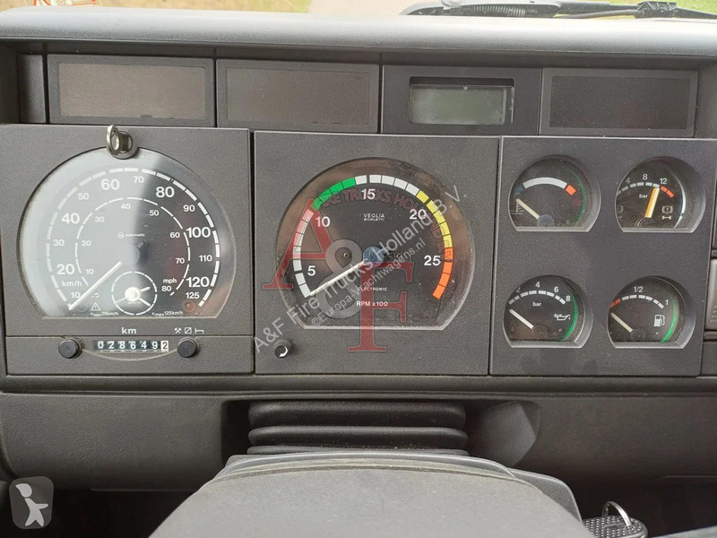 Camión Iveco Cursor 190E44W Magirus 4x4