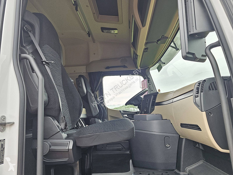 Camion Mercedes ACTROS 2548 6X2 RETARDER WB490