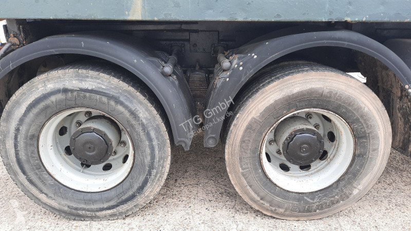 Vrachtwagen MAN 27372 6x6
