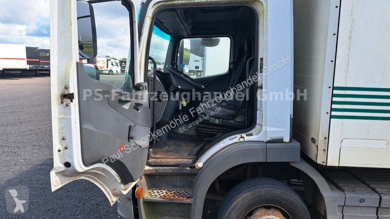 Camion Mercedes 2...