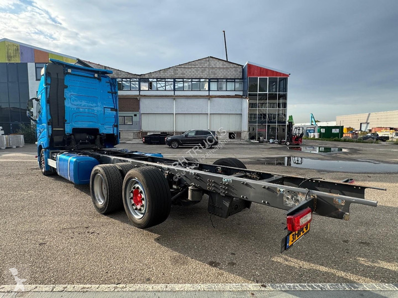 Camión Volvo 460 6X2 EURO 6 CHASSIS CABINE