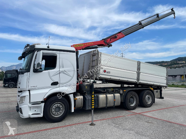 Вантажівка Mercedes ACTROS 2563 CON GRU...