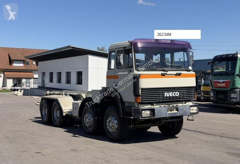 Camión Iveco 676 300-30 AH