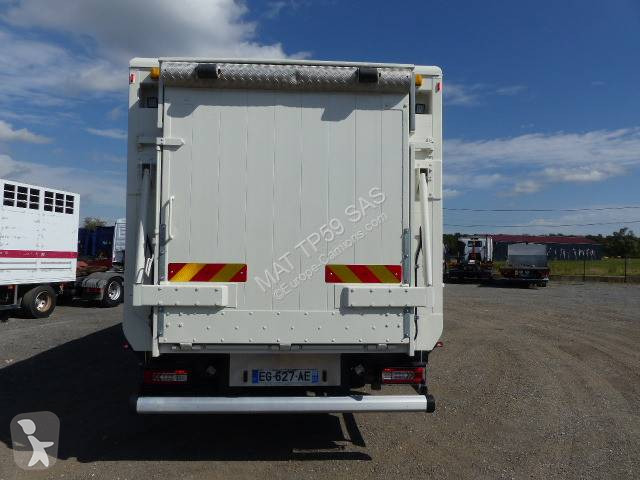 Kamion Volvo 320