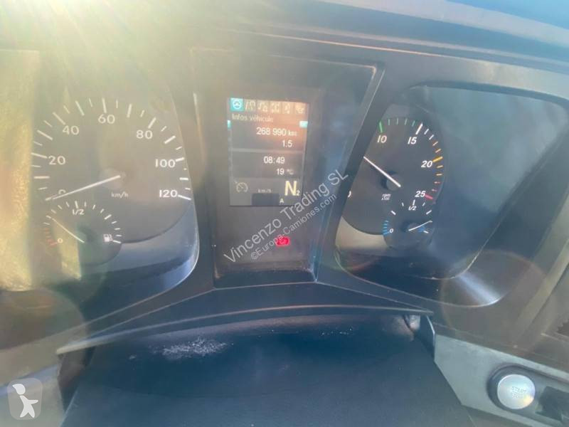 Camión Mercedes 3240