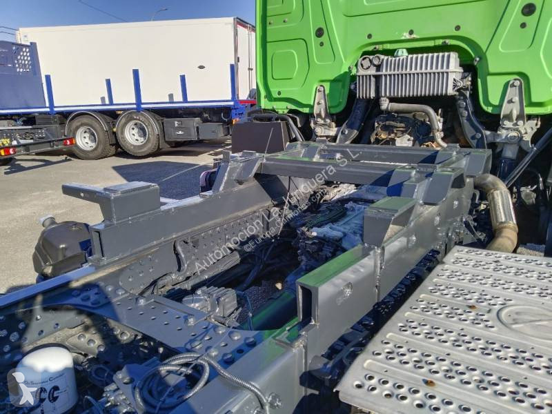 Mercedes 1827 L truck