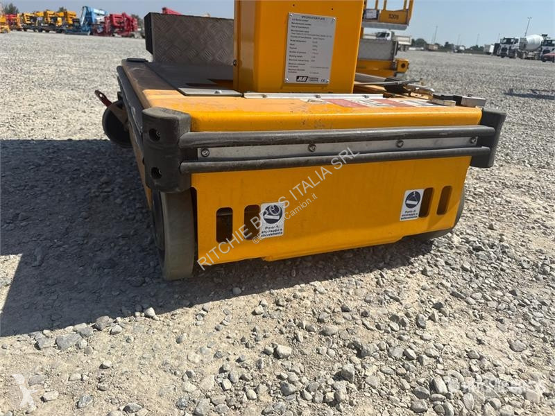 升降机 JLG ECOLIFT Vertical Mast Lift