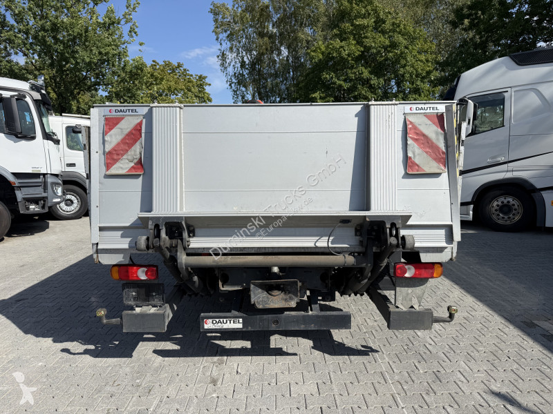 Camión DAF LF 210.12 Kran Palfinger 4501