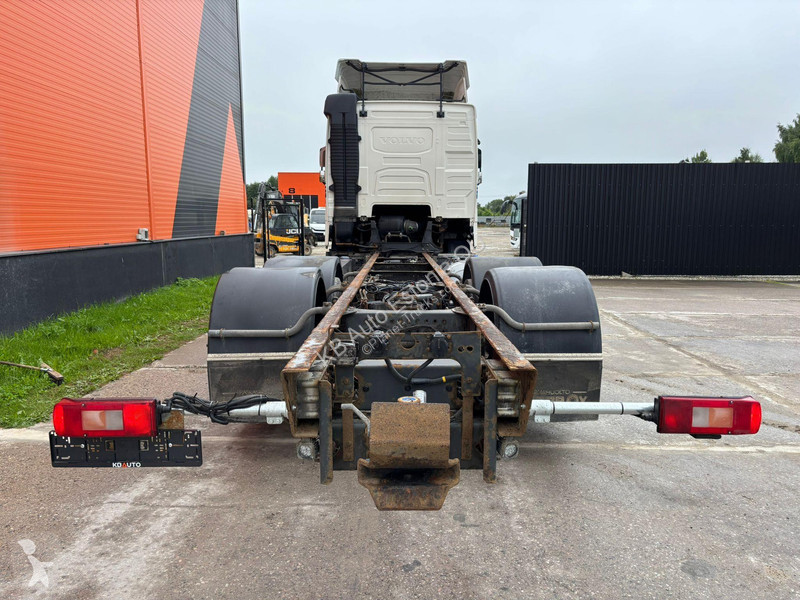 Camión Volvo 460 6x2*4 CHASSIS L=7739 mm