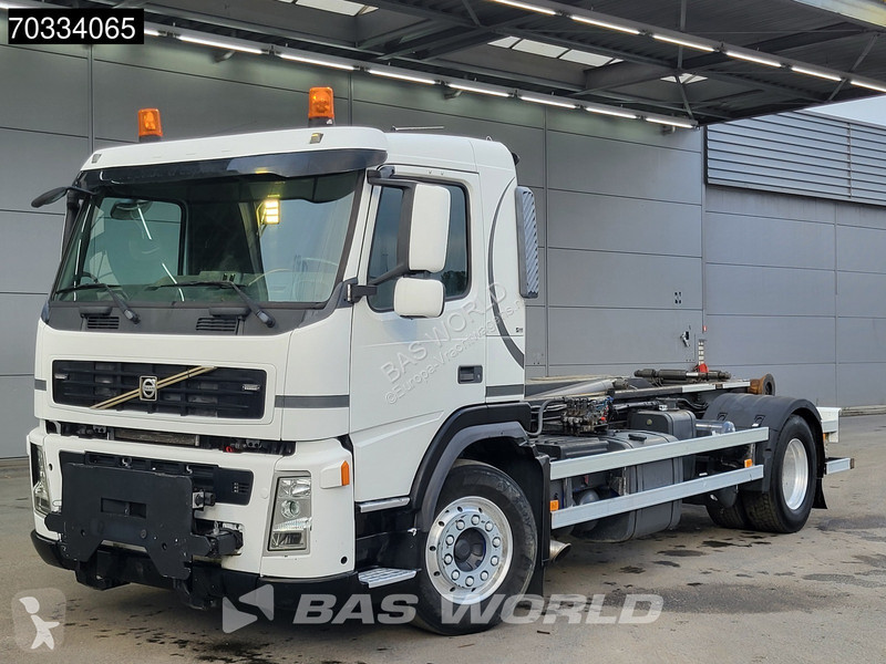 Camión Volvo 480  4X2 hooklift Automatic VEB...