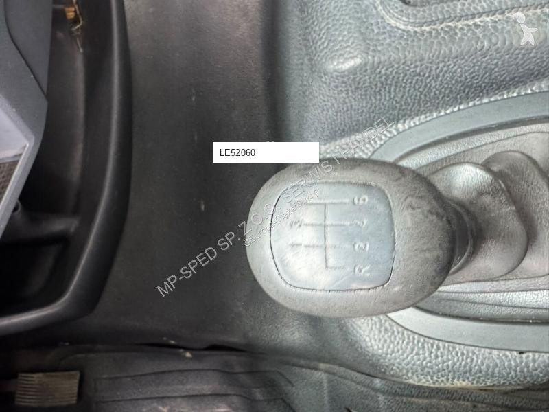 Camión Mercedes 822 , manual