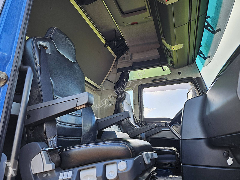 Camión MAN 26.560  6x2-4 Chassis