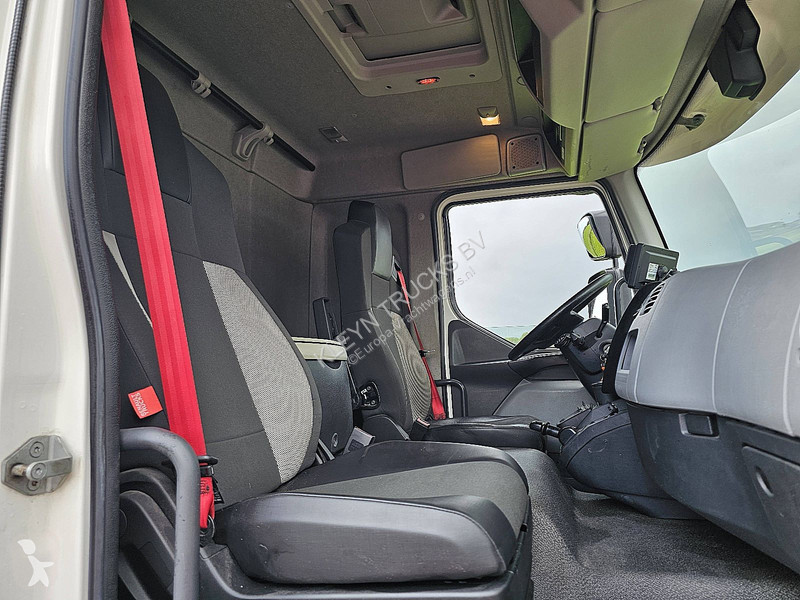 Camión Renault D 210 11.9T LIFT SIDE DOOR