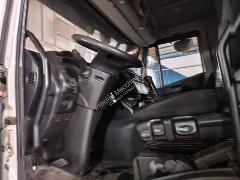 Camión Iveco AD 260 S 31 X/P