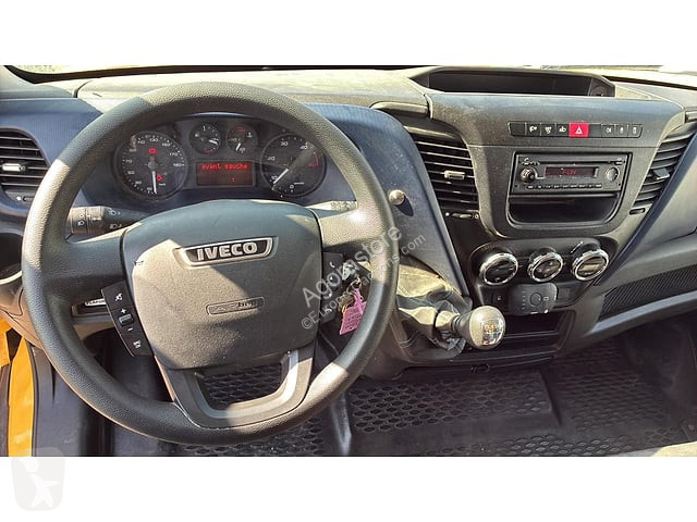 Kamion Iveco DAILY 35S14N HAYON