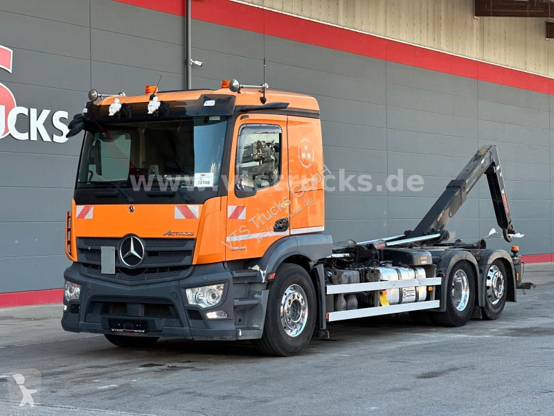 Kamion Mercedes 2546L 6x2 Lenk-/Lift HIab...