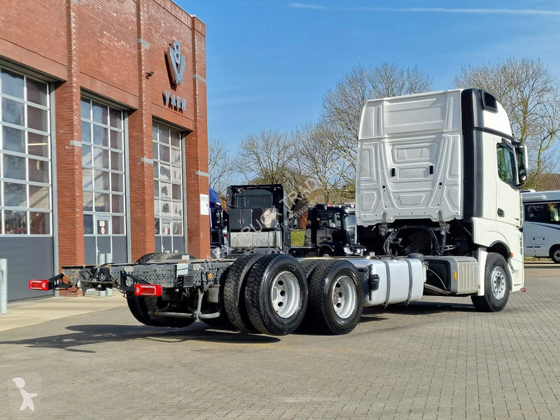 Kamion Mercedes 2663 Gigaspace 6x2 - Retarder -...
