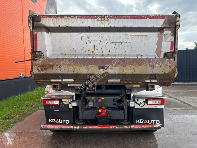 Volvo 540 6x4 RETARDER / BOX L=4449 mm truck