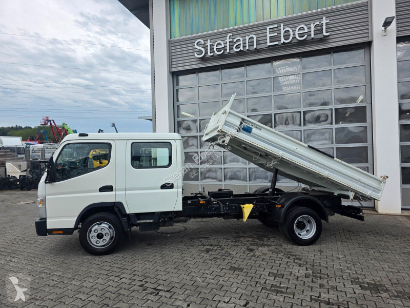 Kamion Mitsubishi Fuso 7C18D DoKa 7 Sitze AHK