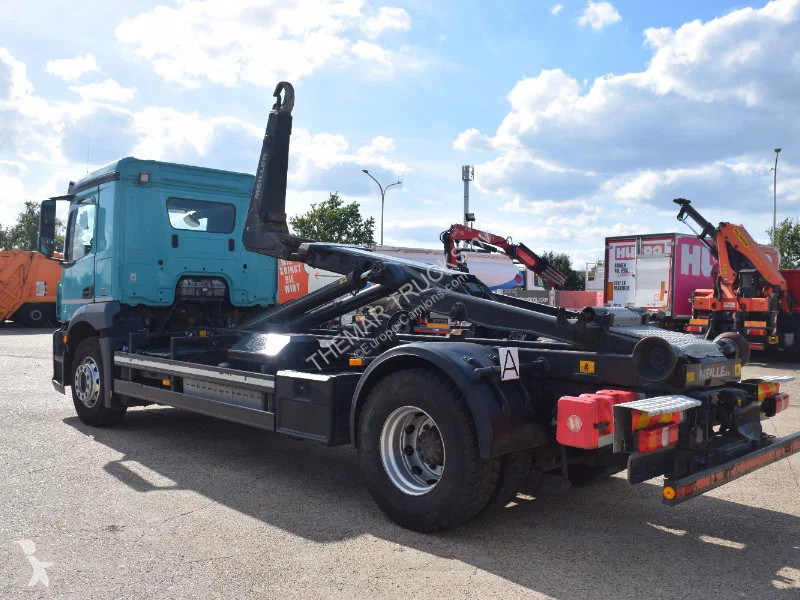 Kamion Mercedes 1835 Hooklift