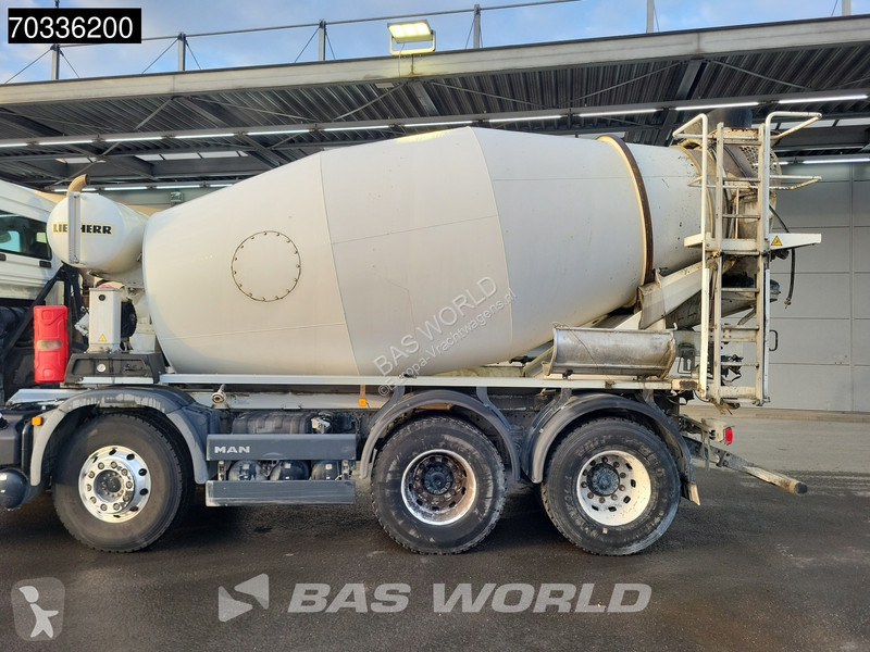 Camión MAN 32.420  8X4 Liebherr 9m3 Mixer Full...