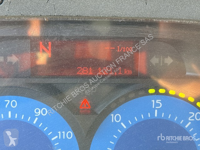 Teherautó Renault 220 dCi