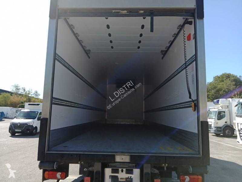 Camión Iveco 190 EL 28