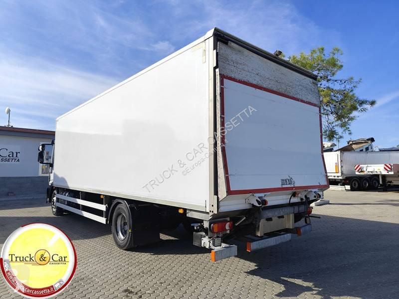 Camión Iveco 120 E 22