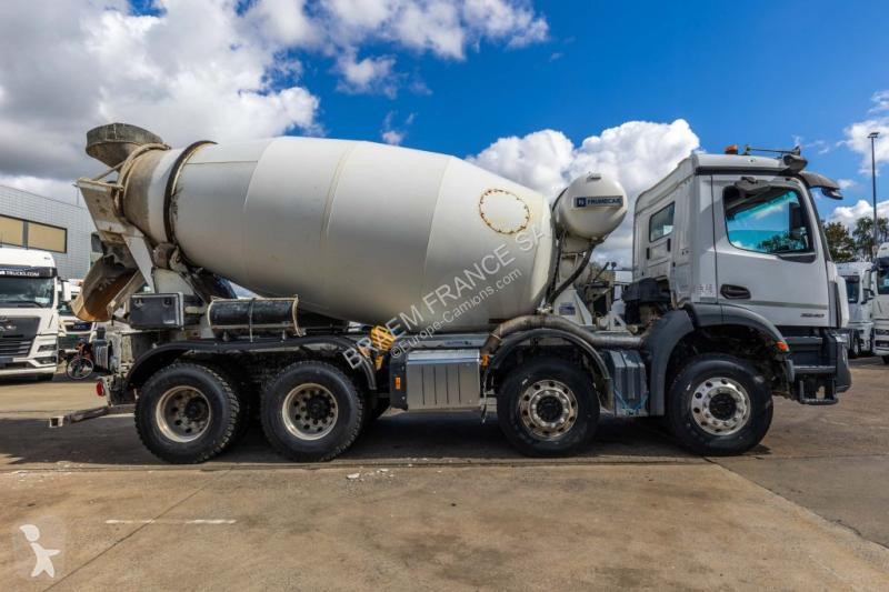 Camión Mercedes  AROCS 3240 BB + HARDOX 9m3