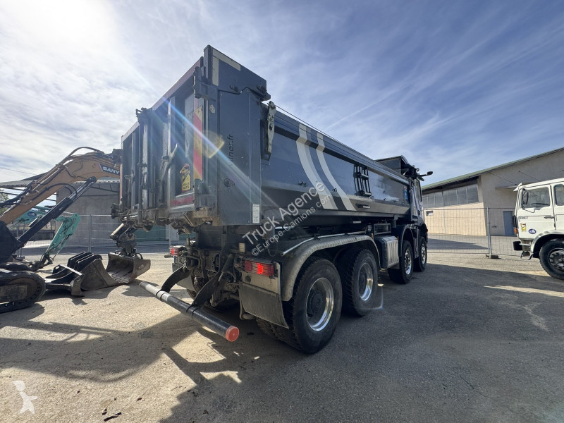 Camión Mercedes  AROCS