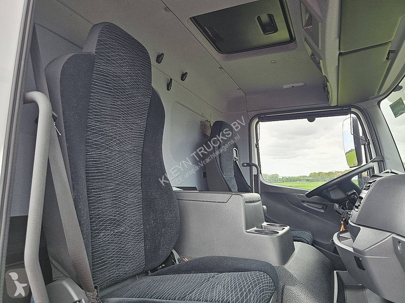 Camión Mercedes ATEGO 1227 LIFT AIRCO