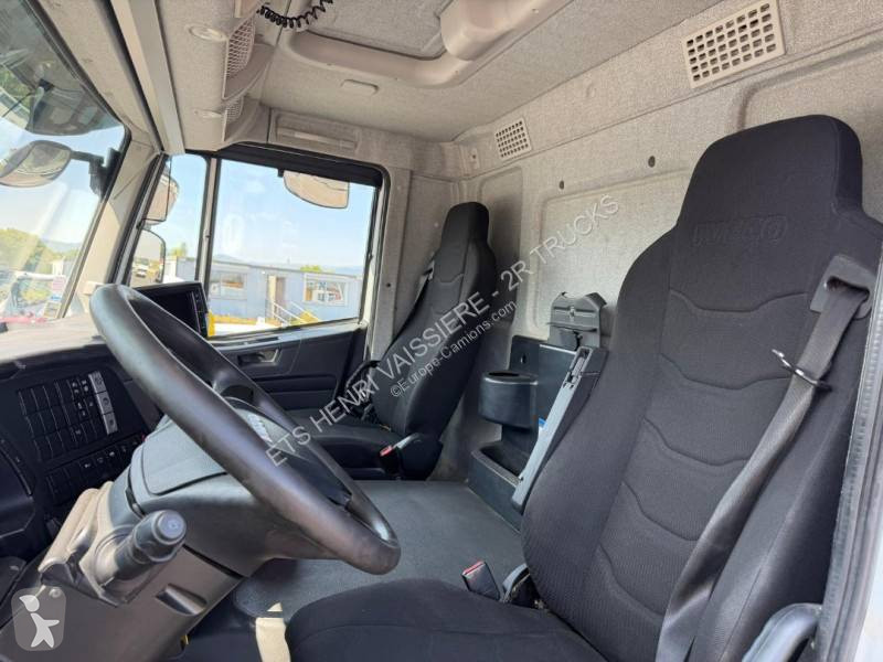 Camião Iveco 480