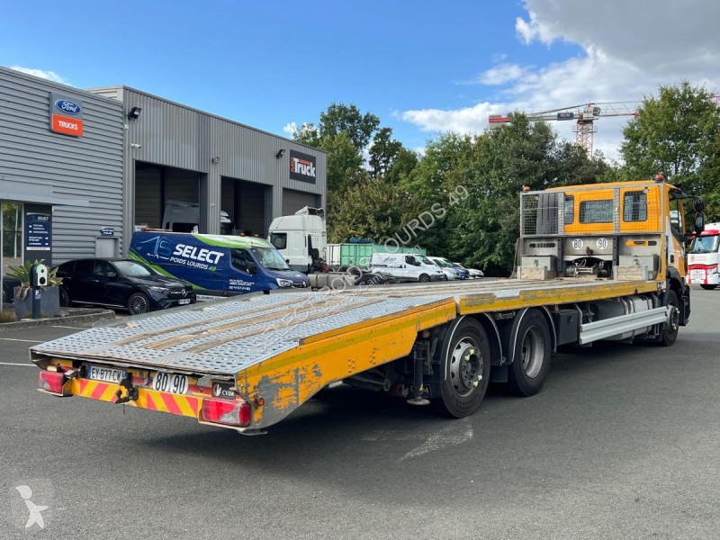 Camião Iveco 360 6X2