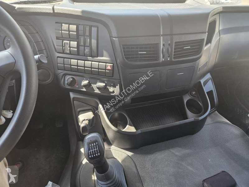 Camião Iveco 44.38 HD9