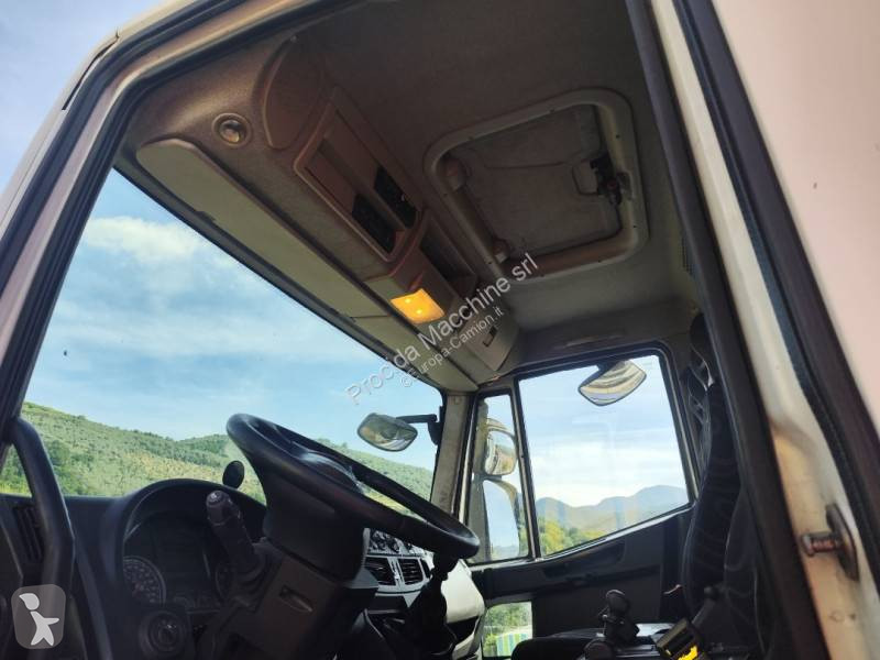 Camion Iveco 150 E 22