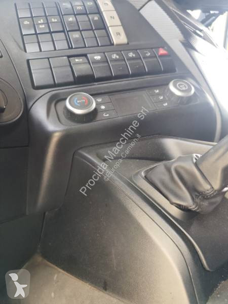 Camion Iveco 260 S 46