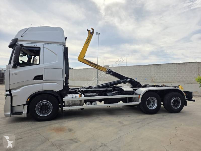 Camion Iveco 480