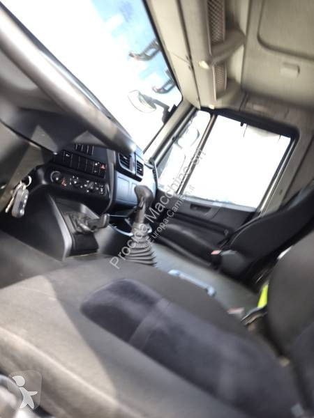 Iveco AD 260 S 31 X/P truck