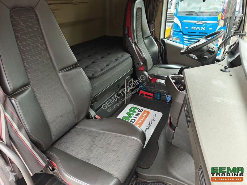 Camion Volvo 460 6x4 GlobeTrotter Euro6C - 10T...