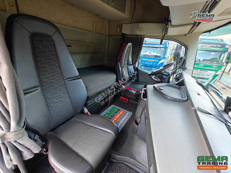 Camion Volvo 460 6x4 GlobeTrotter Euro6C - 10T...