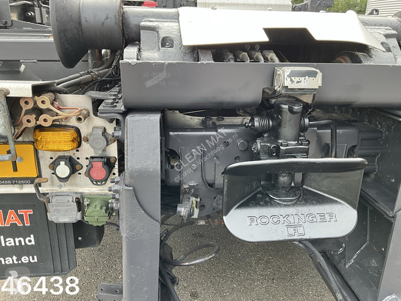 Volvo 460 8x4 Euro 6 HMF 19 Tonmeter Z-kraan truck