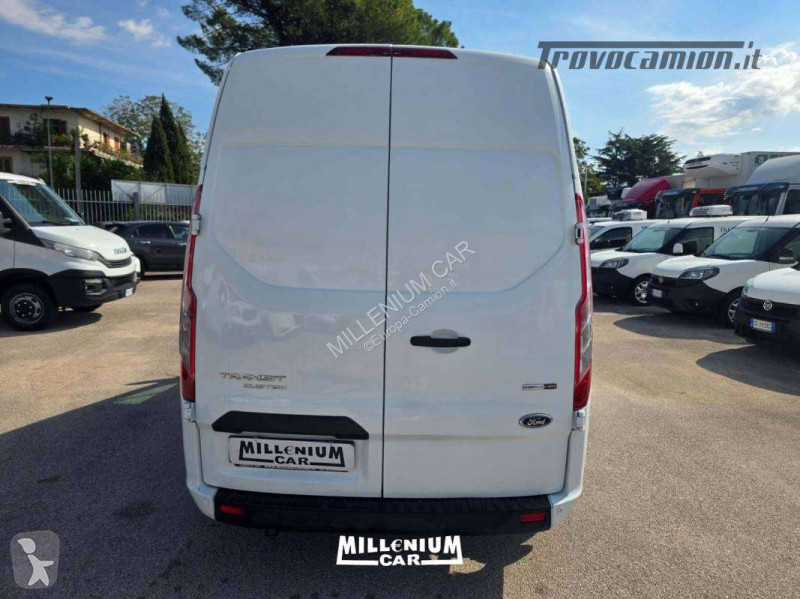 Camion Ford CUSTOM 2021 PASSO LUNGO TETTO ALTO