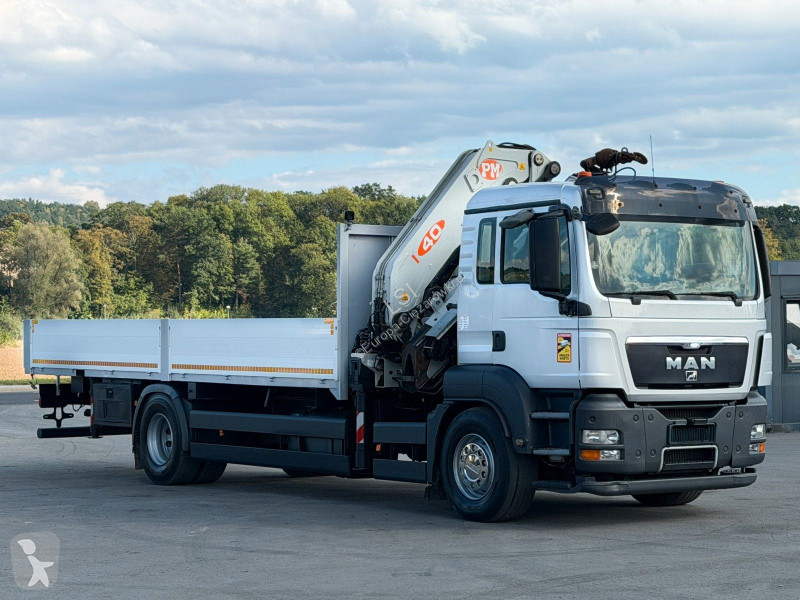 Camion MAN TGS * PRITSCHE 7,10 m * PM 40 KRAN/...