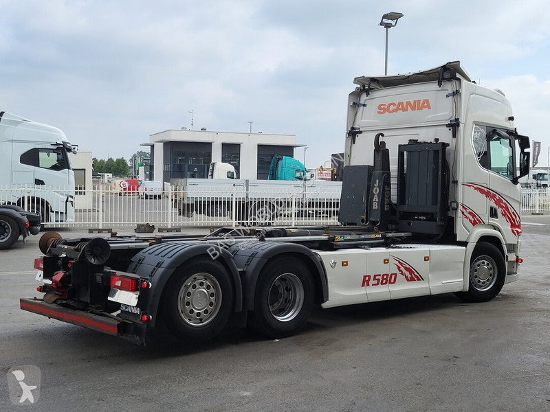 Camião Scania 580