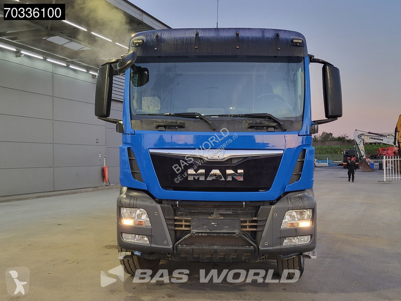 Грузовик MAN 32.400 8X4 9m3 mixer Steel...