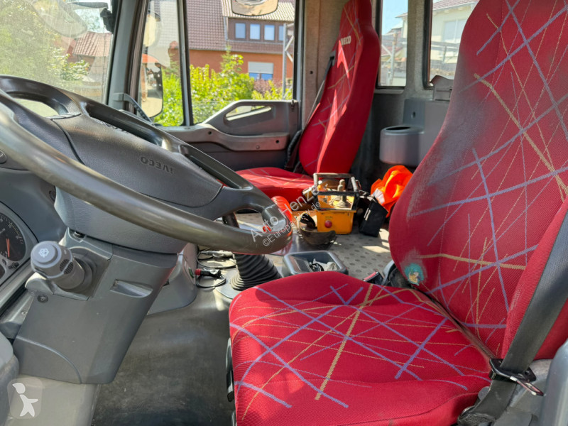 Camion Iveco TRACKER AD 190T36 W 2-Achs...