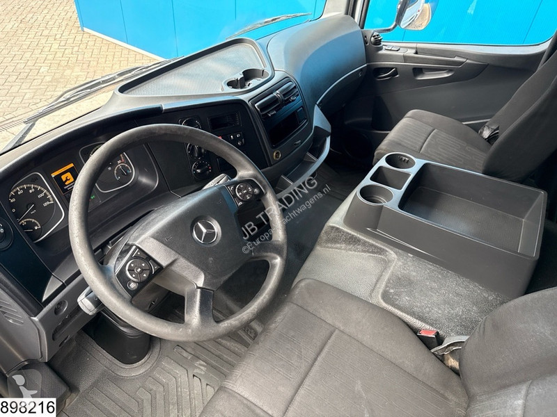 Грузовик Mercedes 1018 EURO 6, Palfinger