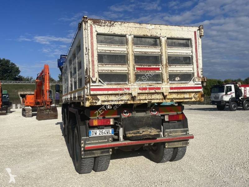 Camião Volvo 420