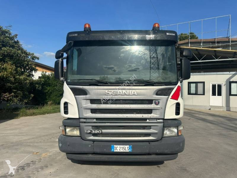 Camion Scania 320